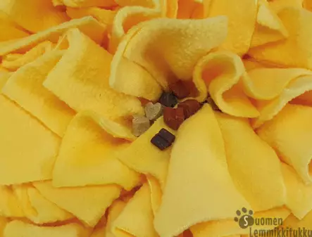 Nobby Aktivointimatto Bone, keltainen - Koiran aktivointilelut, pelit ja kupit - 40436 - 2